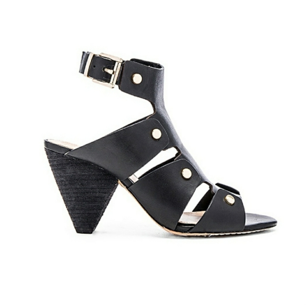 Vince Camuto Ekerd Black Sandals Size 6